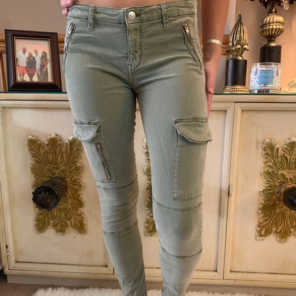 Zara Women Premium Denim Collection Army Cargo Pants w Zippers and Pockets Sz 4